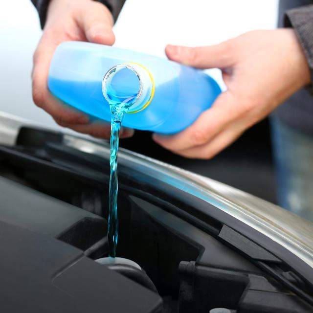 Что делать, если в дороге потек радиатор