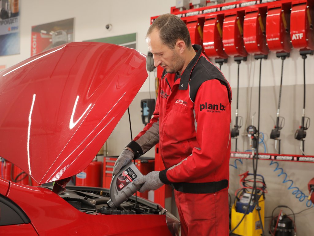 Как часто менять антифриз в автомобиле